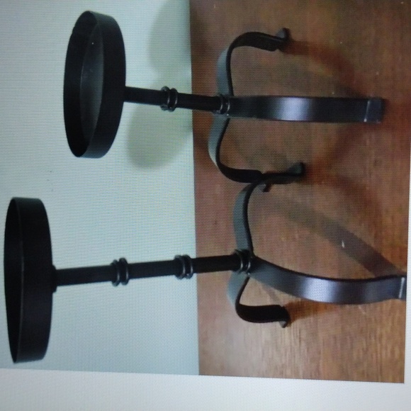 Set Of 2 Graduated Sizes  Metal Pillar Candle Holders - Picture 3 of 6
